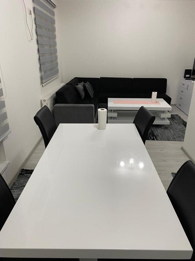 Oaza Apartments Sarajevo Luaran gambar